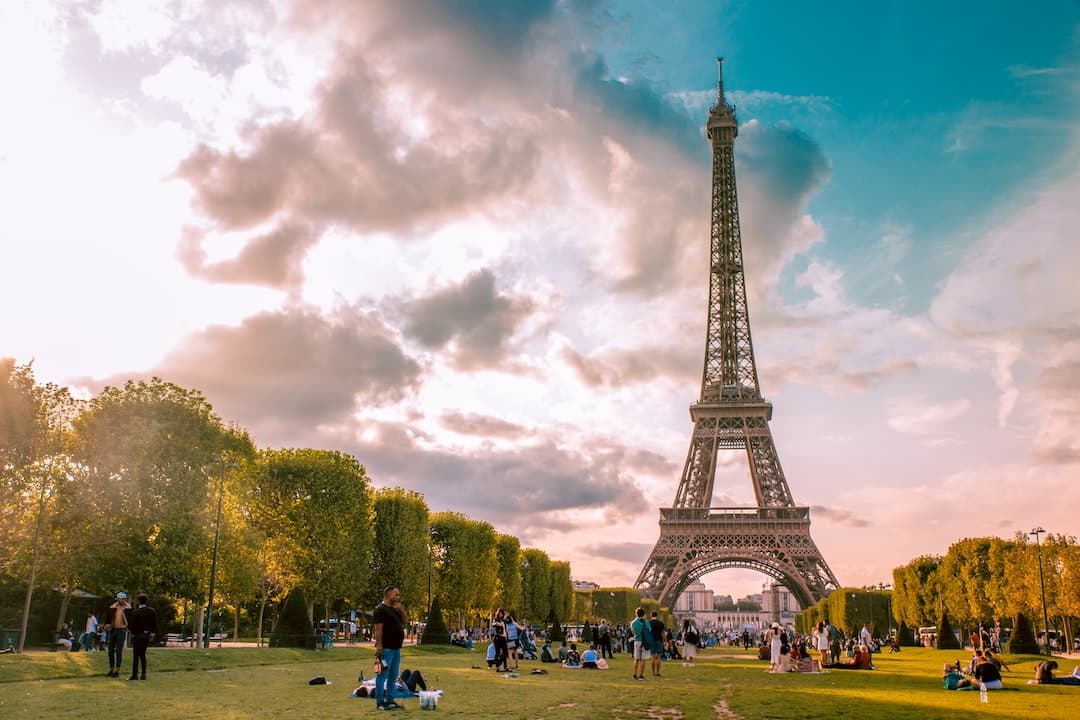 L_escroquerie de la tour Eiffel : l_audace de Victor Lustig